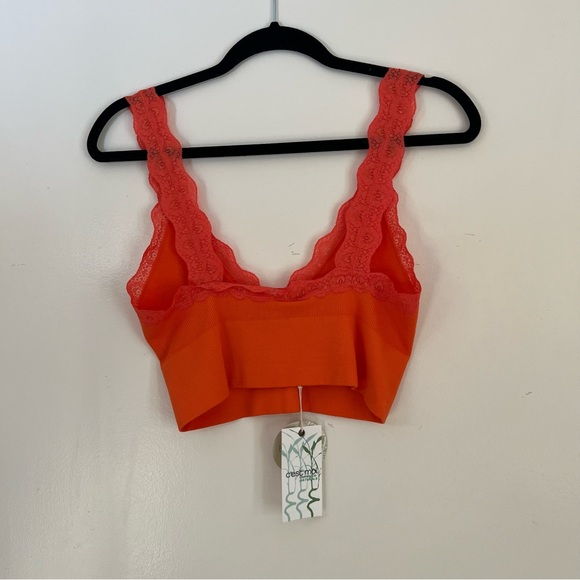 🎁 2 for $20 C’EST MOI nwt crop w/ lace size S/M - Picture 2 of 3